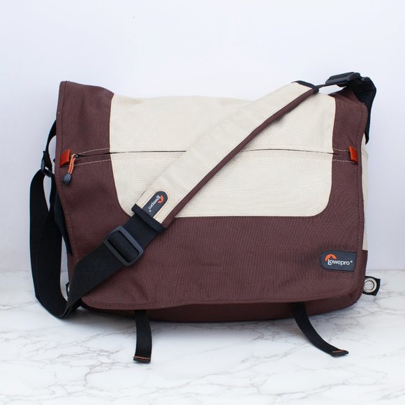 Lowepro Other - LowePro Slim Factor M Messenger Bag, School Bag, Work Bag